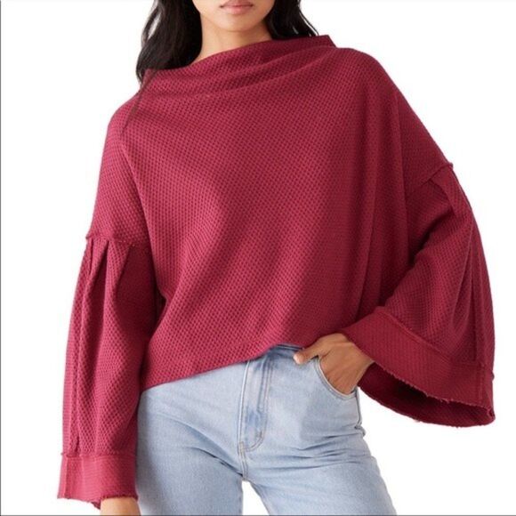 FREE PEOPLE Bunny Bell Sleeve Top in Queen Pomegranate Sz XS - Picture 3 of 9